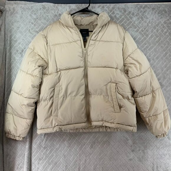 Forever 21 Jackets & Blazers - Forever 21 Womans L Puffer Jacket Beige Short Polyester Filled Winter Outdoors
